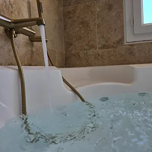 Pic Love, 2 Personnes Jacuzzi Châteaurenard